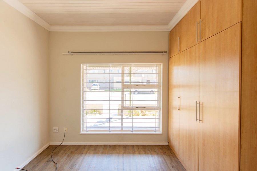 7 Bedroom Property for Sale in Middedorp Western Cape